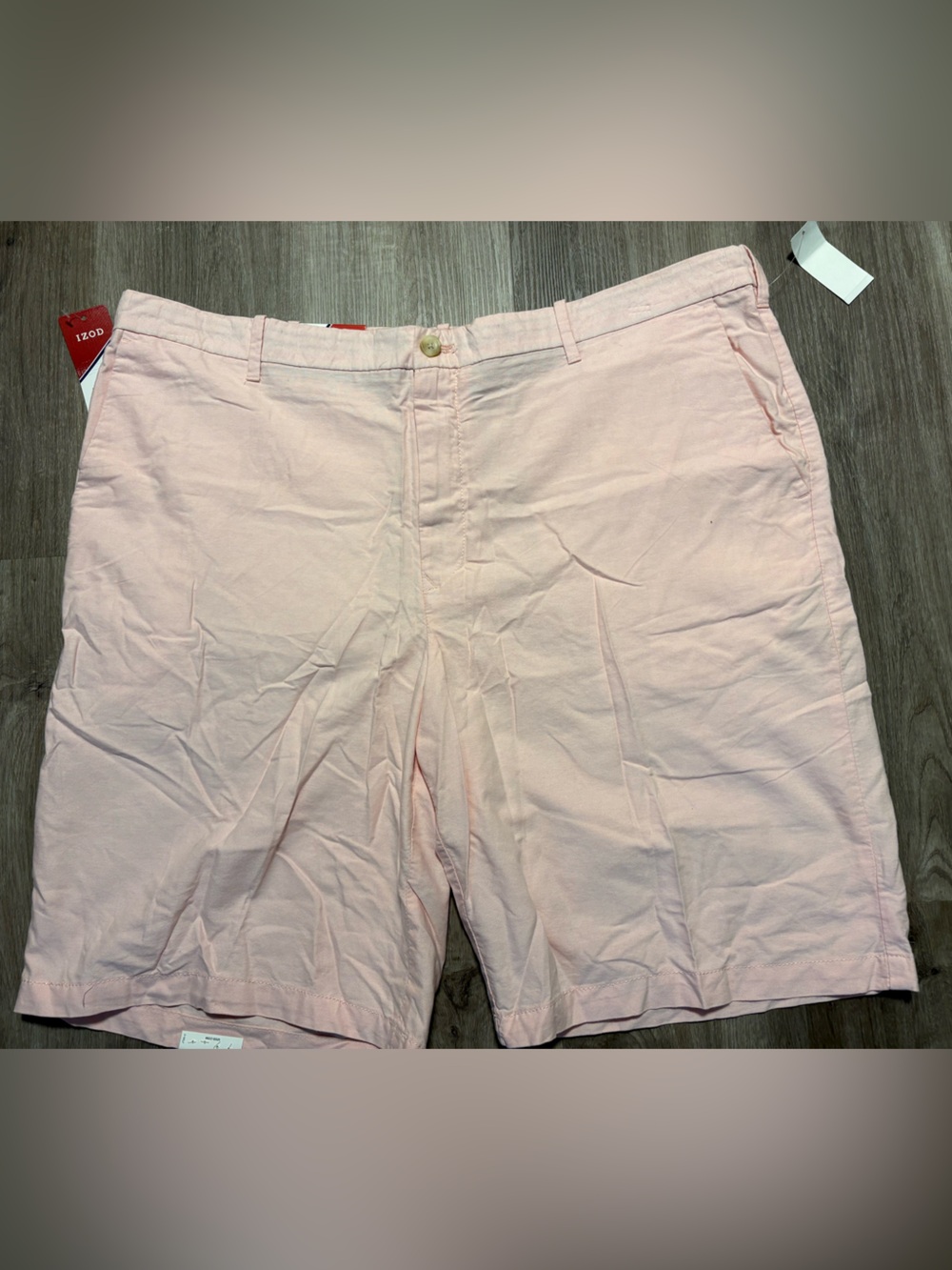 IZOD NEWPORT OXFORD MENS SHORT - SIZE 42/10.5 - Pink.